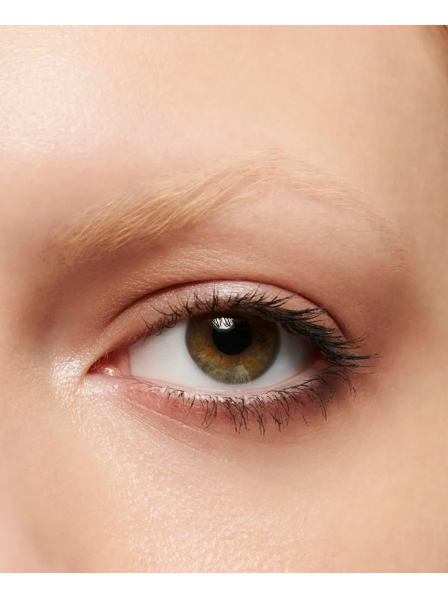 Карандаш для бровей Pro Brow Definer с наконечником 1 мм MAC, цвет thunder — изображение 4 из 10