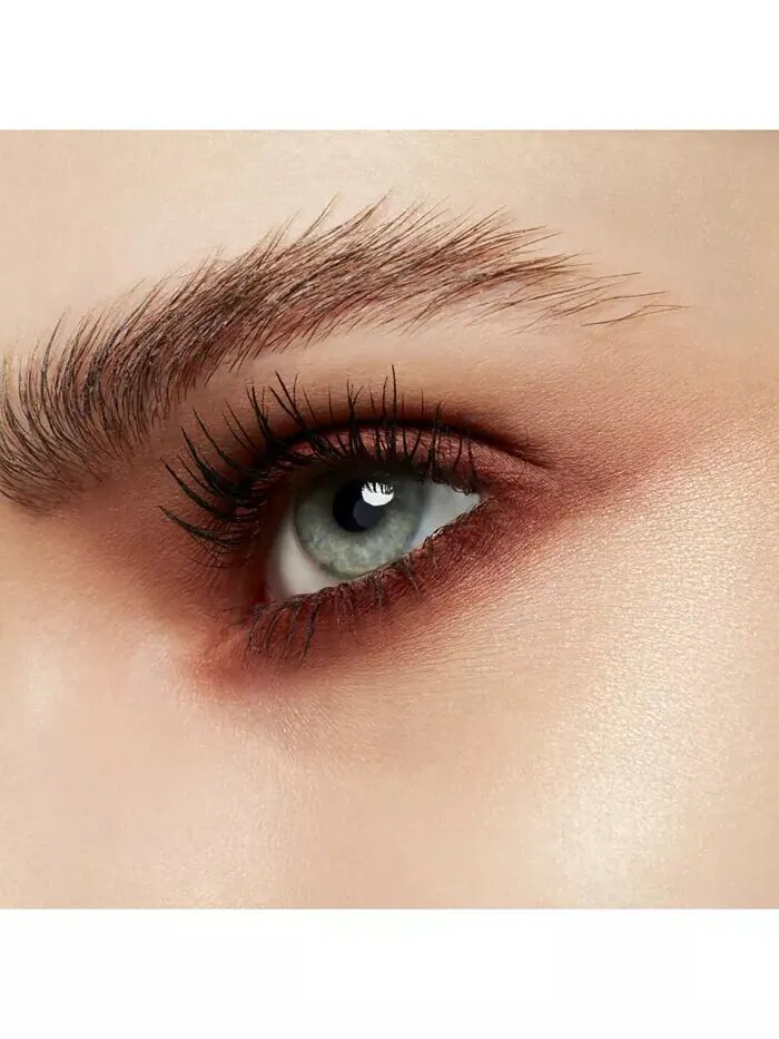 Мягкие матовые тени для век Powder Kiss Mac — изображение 2 из 11