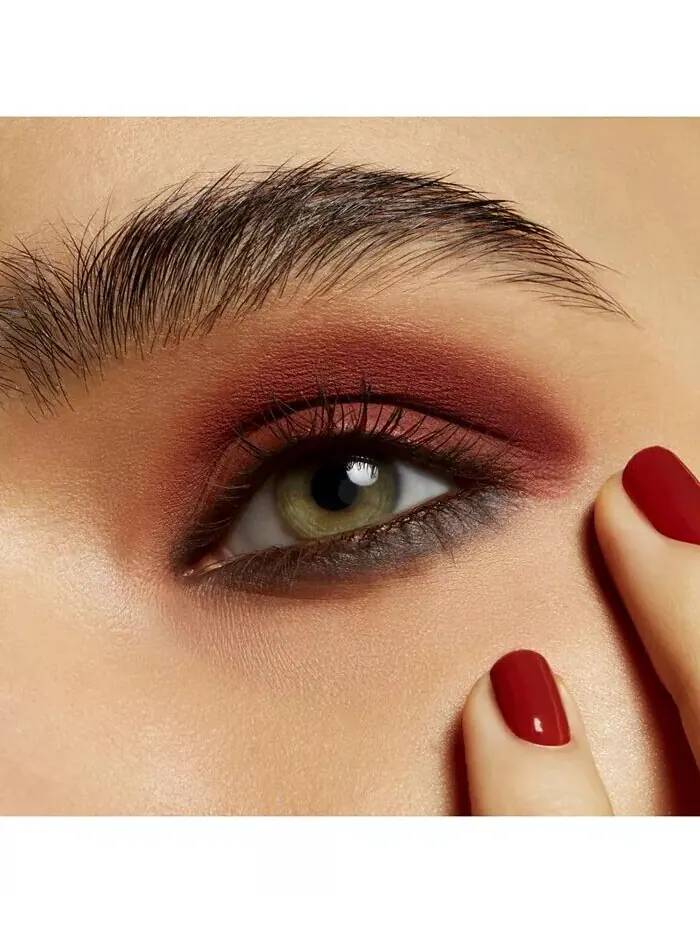 Мягкие матовые тени для век Powder Kiss Mac — изображение 5 из 11