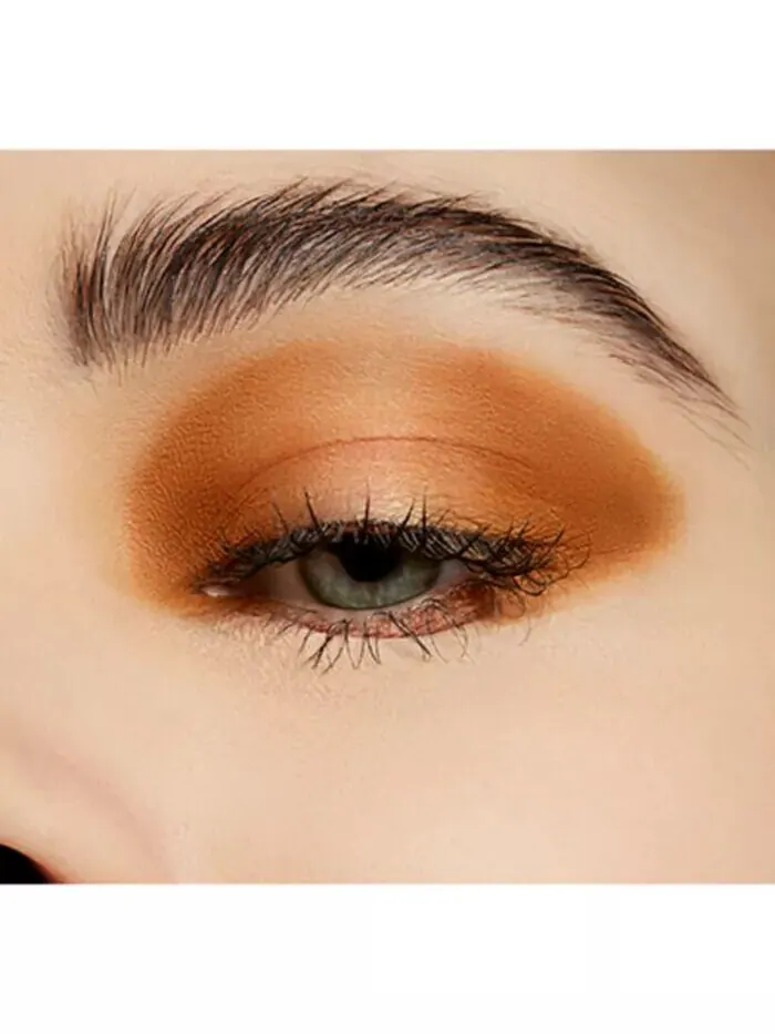 Мягкие матовые тени для век Powder Kiss Mac — изображение 2 из 8