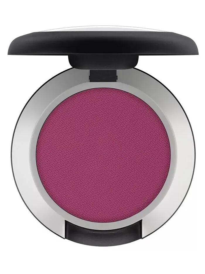 Мягкие матовые тени для век Powder Kiss Mac — изображение 1 из 9