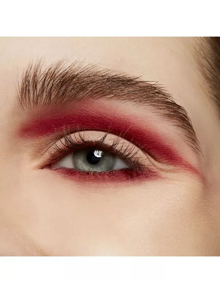 Мягкие матовые тени для век Powder Kiss Mac, цвет Werk, Werk — изображение 3 из 9