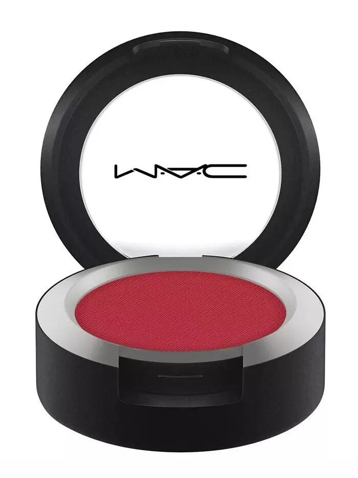 Мягкие матовые тени для век Powder Kiss Mac, цвет Werk, Werk — изображение 8 из 9