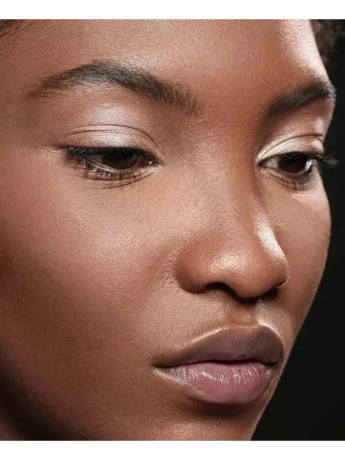 Стойкие жидкие тени для век Eye Tint Giorgio Armani, цвет 12S Shell — изображение 2 из 10