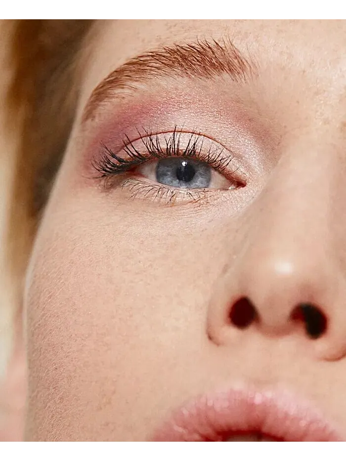 Стойкие жидкие тени для век Eye Tint Giorgio Armani, цвет 12S Shell — изображение 5 из 10