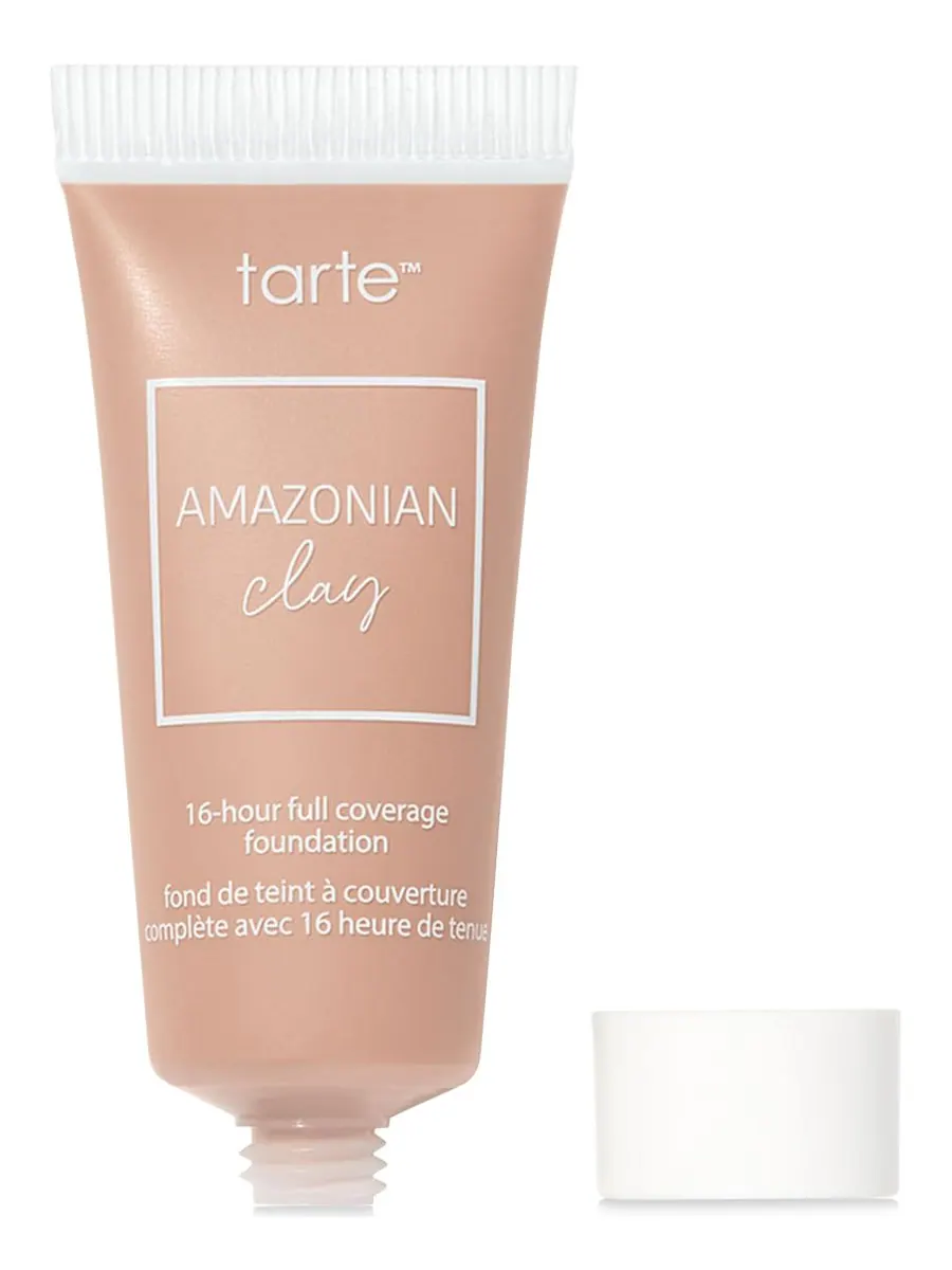 Тональный крем Amazonian Clay дорожного размера с 16-часовым полным покрытием Tarte — изображение 3 из 7