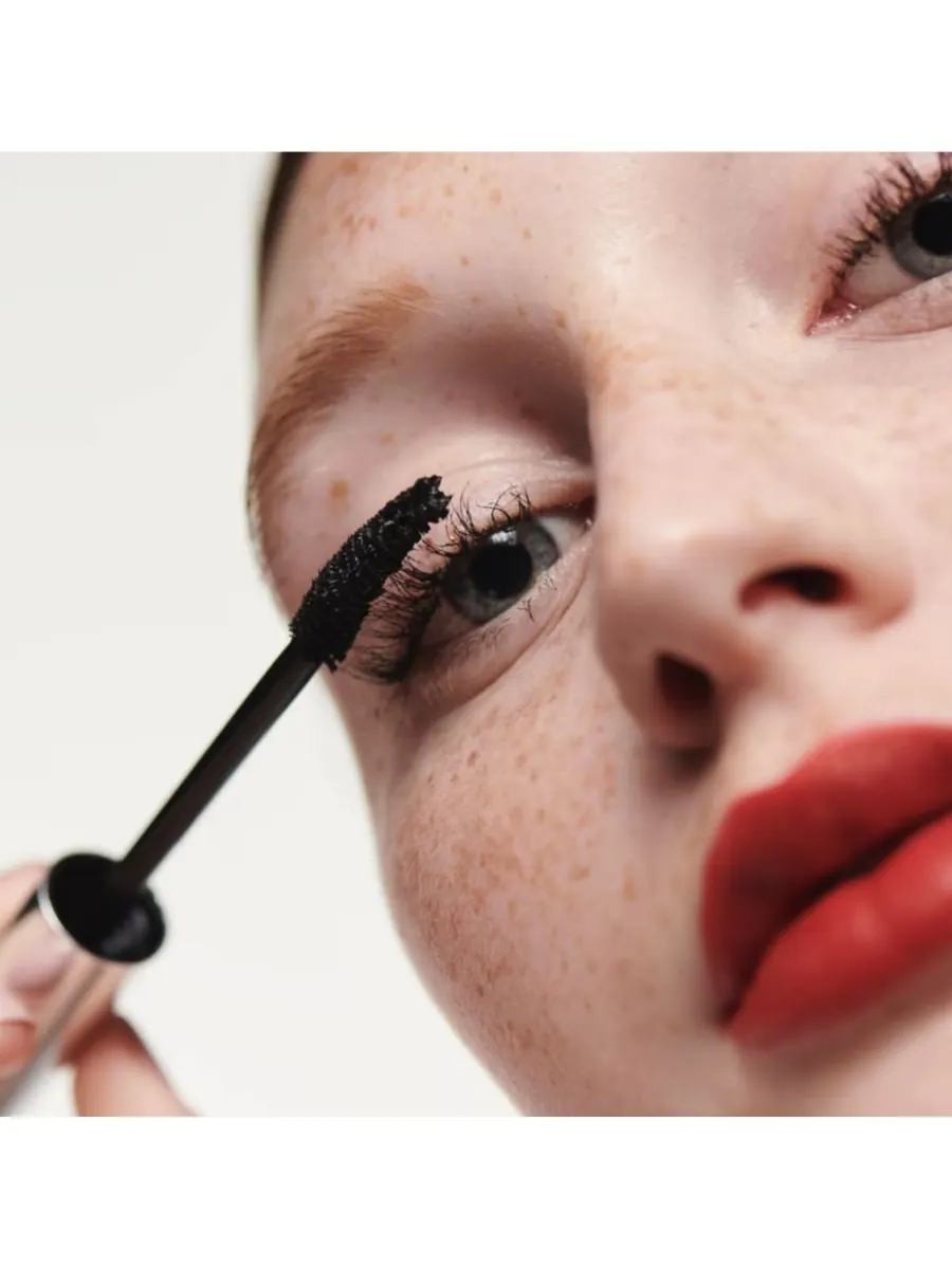 Тушь для ресниц High Impact Zero Gravity Tubing Mascara Clinique — изображение 5 из 9