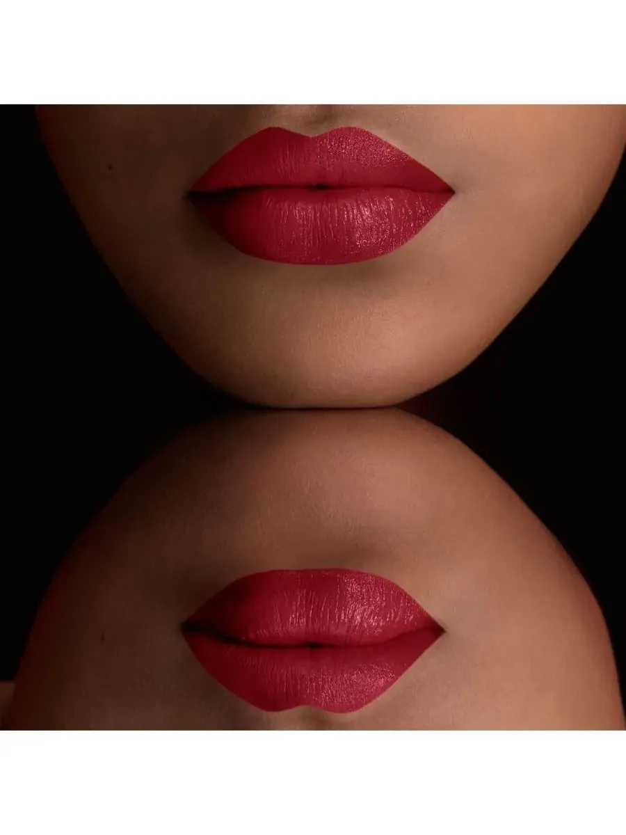 Помада Kisses Satin Lipstick, 0,11 унции Burberry — изображение 3 из 3