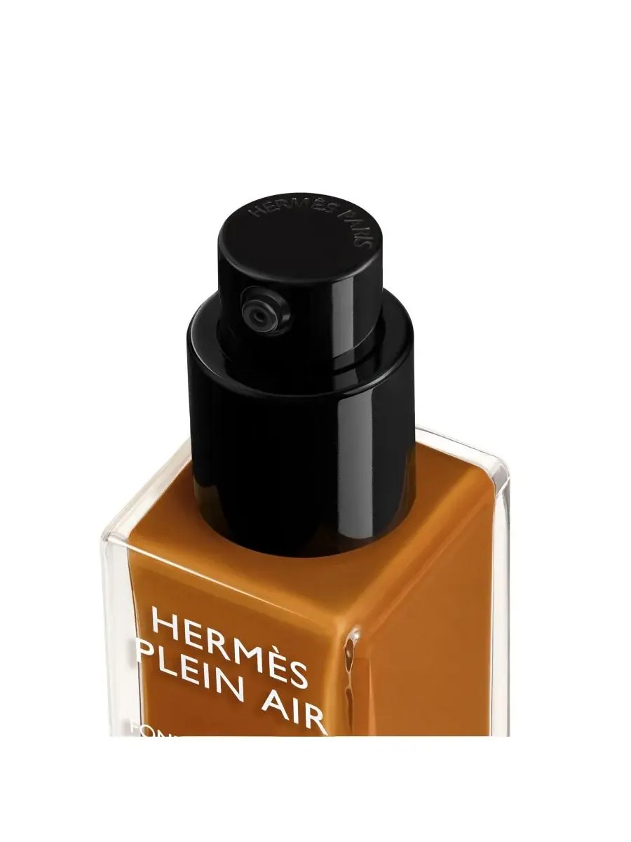 Тональная основа Plein Air, Luminous Matte Skincare Foundation, 1,11 унции HERMÈS, 73c muscade is a — изображение 8 из 10