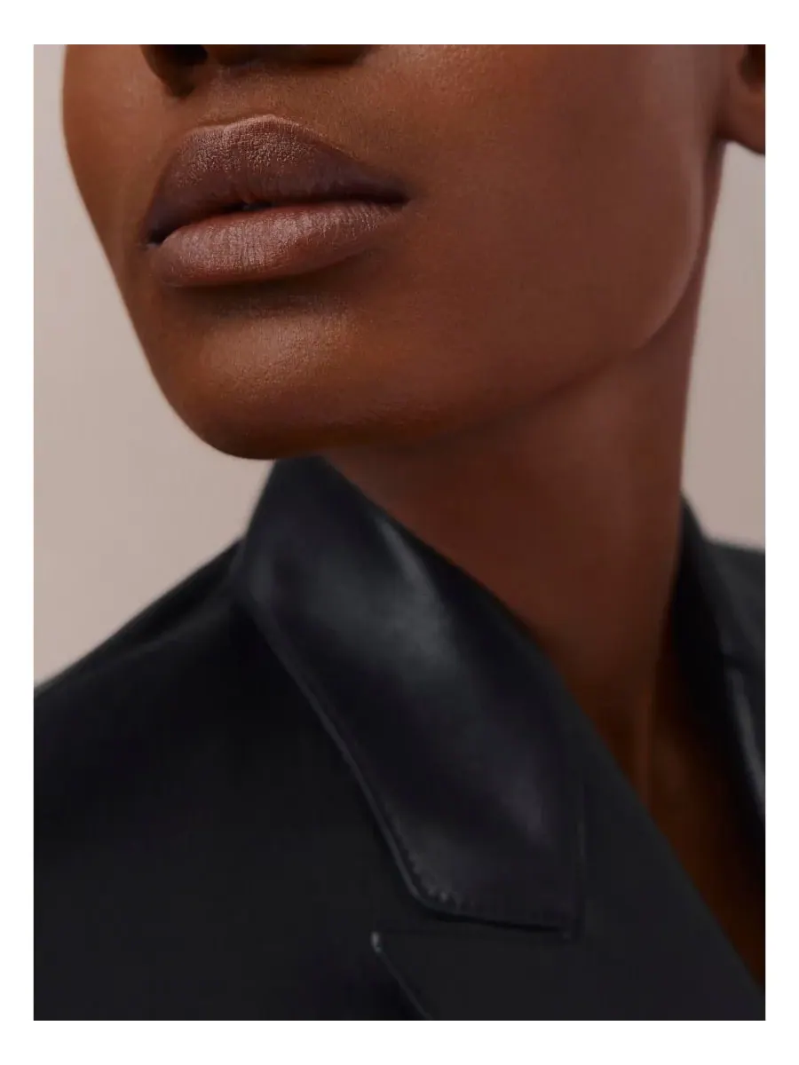 Тональная основа Plein Air, Luminous Matte Skincare Foundation, 1,11 унции HERMÈS — изображение 3 из 10