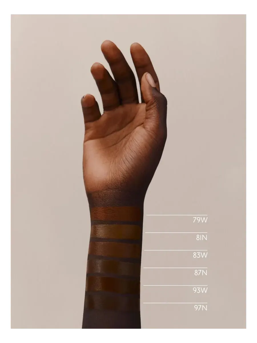 Тональная основа Plein Air, Luminous Matte Skincare Foundation, 1,11 унции HERMÈS — изображение 7 из 10