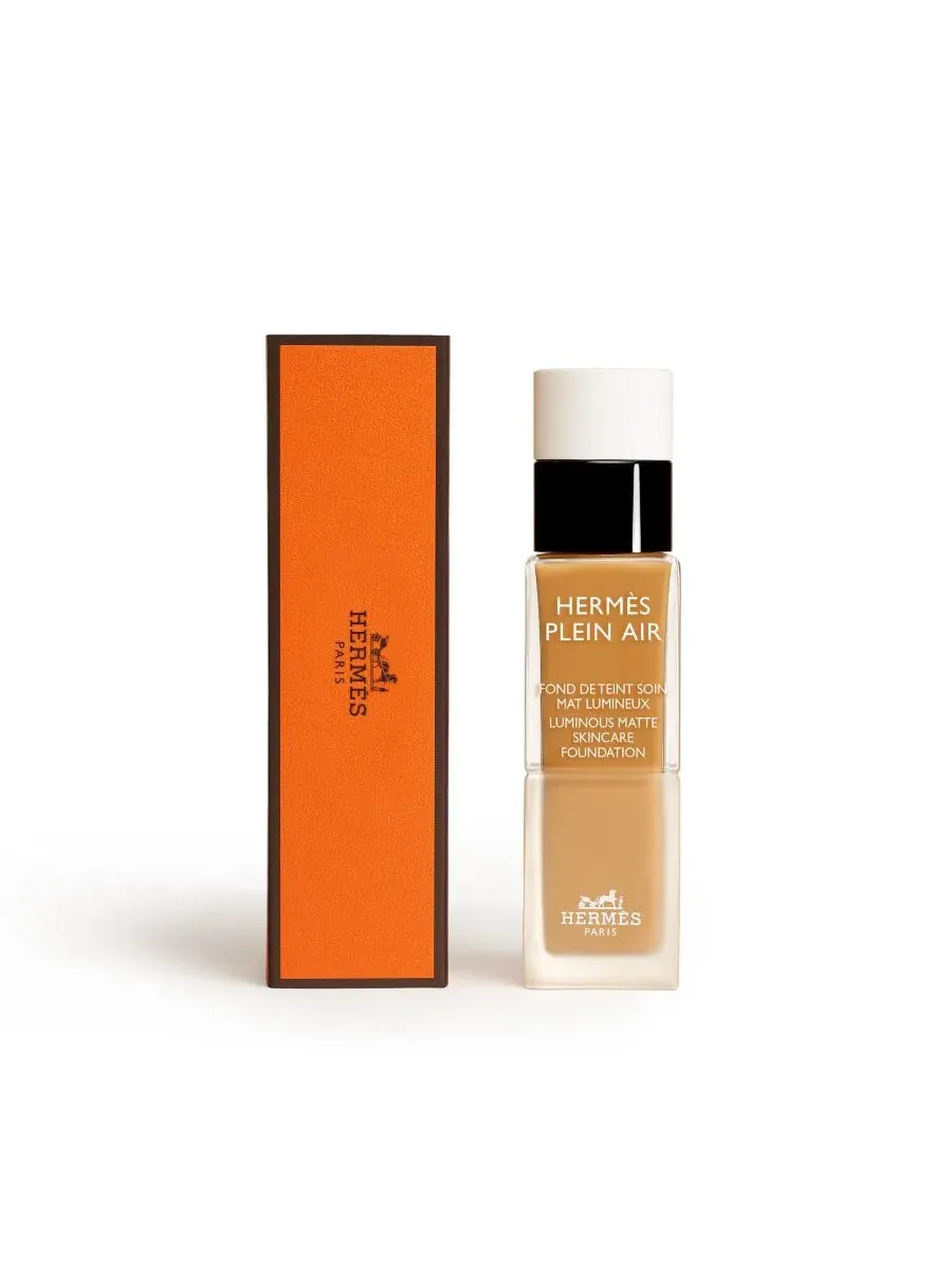 Тональная основа Plein Air, Luminous Matte Skincare Foundation, 1,11 унции HERMÈS, 55w palissandre — изображение 2 из 10