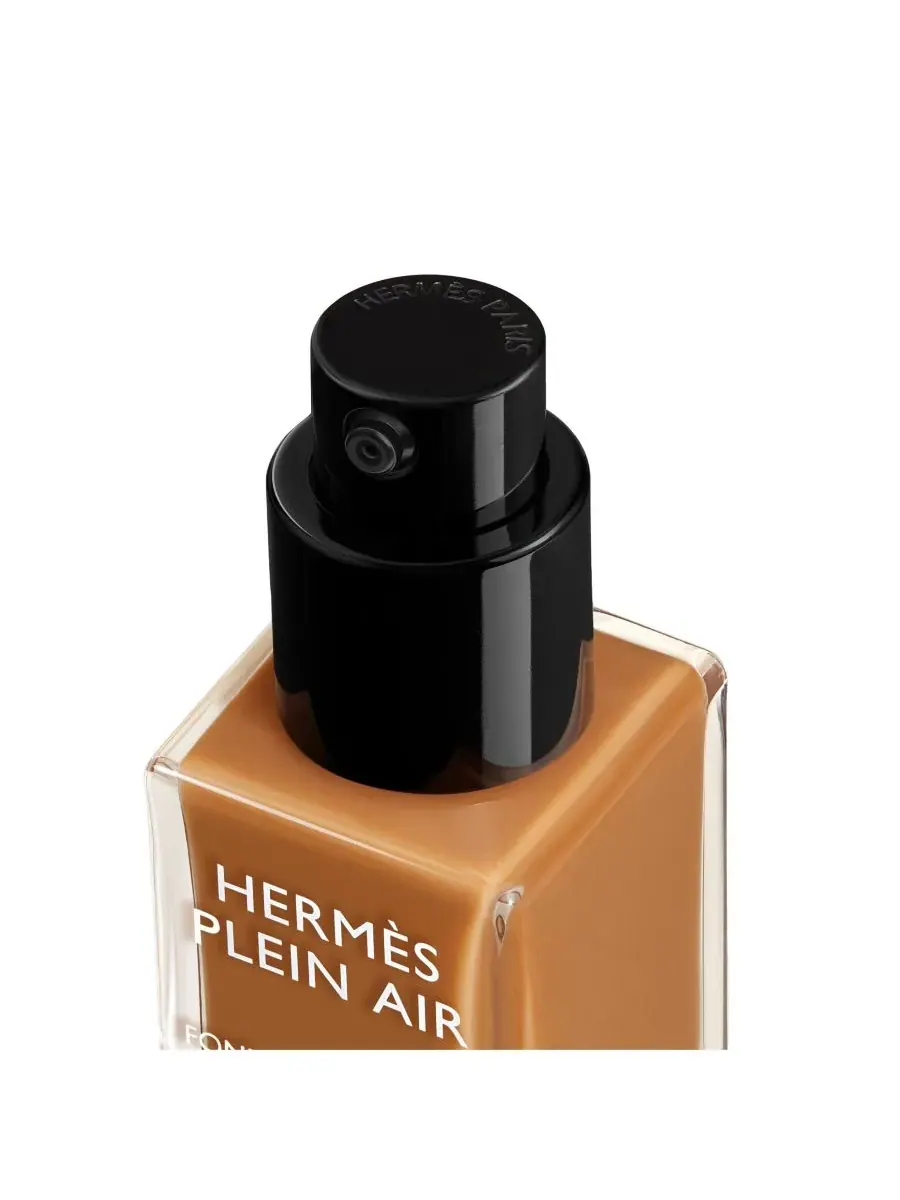 Тональная основа Plein Air, Luminous Matte Skincare Foundation, 1,11 унции HERMÈS, 63w praline is a — изображение 8 из 10