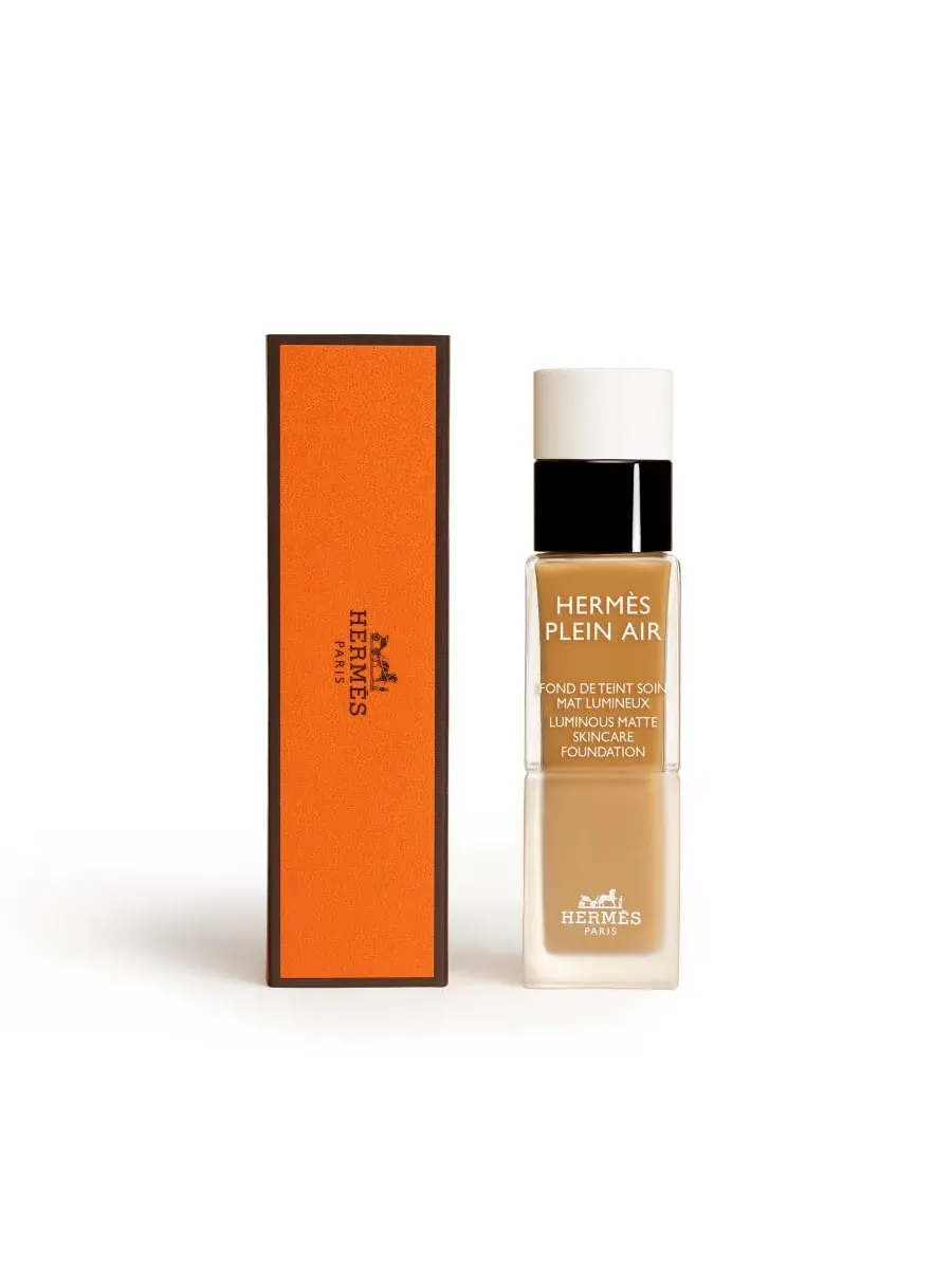 Тональная основа Plein Air, Luminous Matte Skincare Foundation, 1,11 унции HERMÈS, 57c chamois is a — изображение 2 из 10