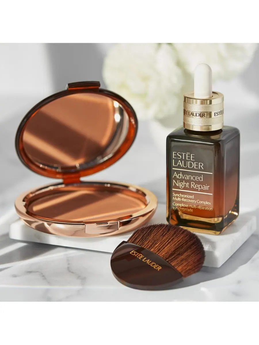 Пудра-бронзер Estée Lauder Bronze Goddess — изображение 7 из 8