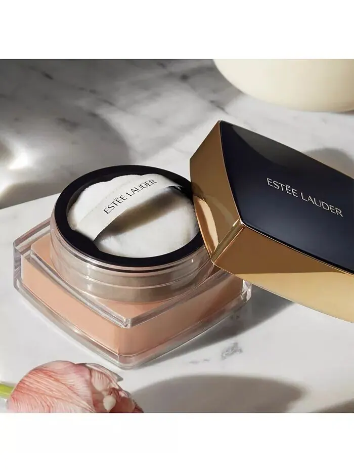 Пудра рассыпчатая Estée Lauder Double Wear Sheer Flatter, Translucent Matte — изображение 3 из 4