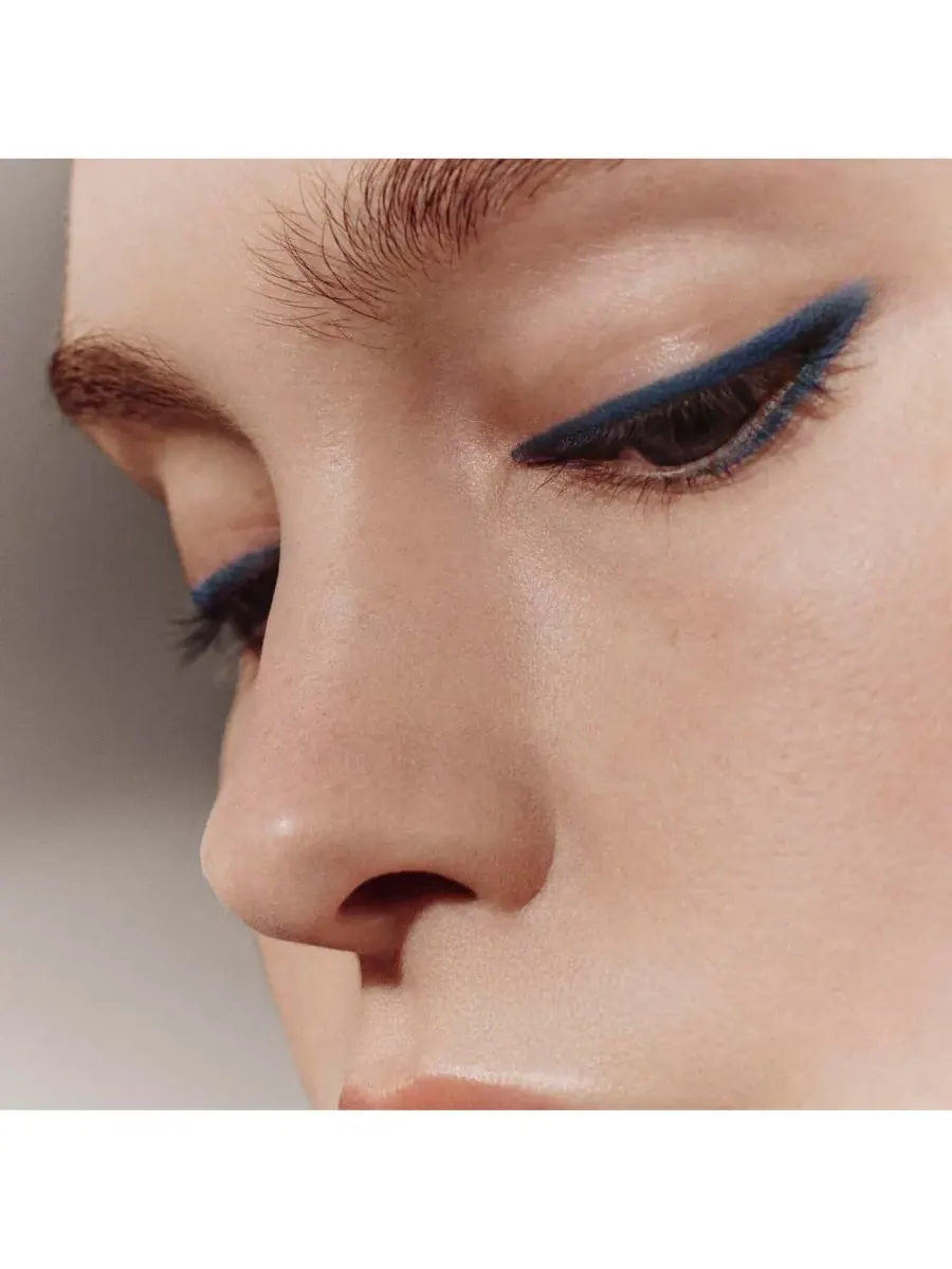 Карандаш для глаз Trait d'Hermès, 62 Bleu De Prusse — изображение 3 из 9