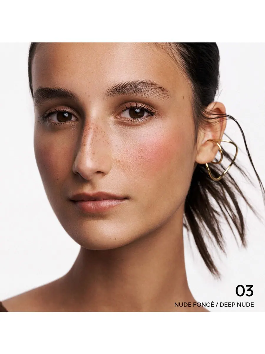 Терракотовые пудровые румяна GUERLAIN, цвет 03 dark nude — изображение 7 из 8
