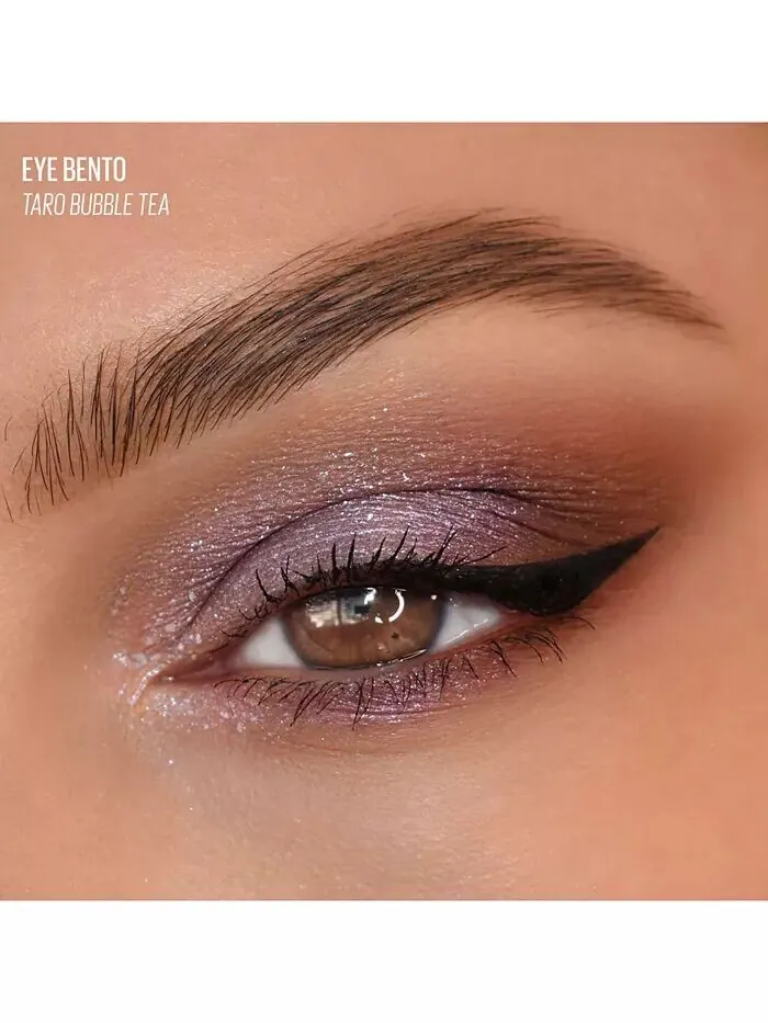Трио теней для век Bento Bouncy Eyeshadow Kaja, цвет Taro Bubble Tea — изображение 2 из 8