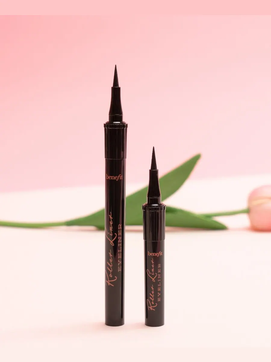 Жидкая матовая подводка для глаз Roller Liner True Matte Benefit Cosmetics — изображение 4 из 4