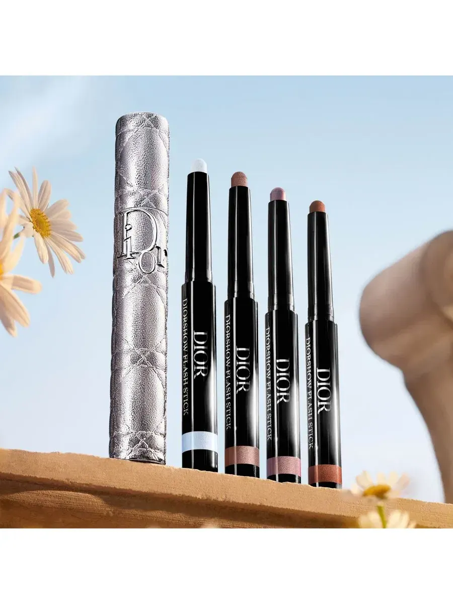 Водостойкие ультраскользящие тени-карандаш для век Diorshow Flash Stick, 1 г, 851 rosewood tulle — изображение 3 из 7