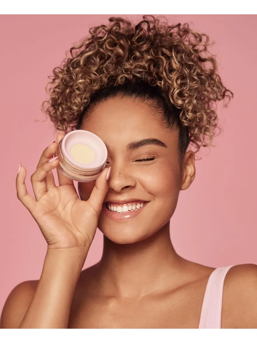 Фиксирующая пудра Kylie Cosmetics — изображение 7 из 8