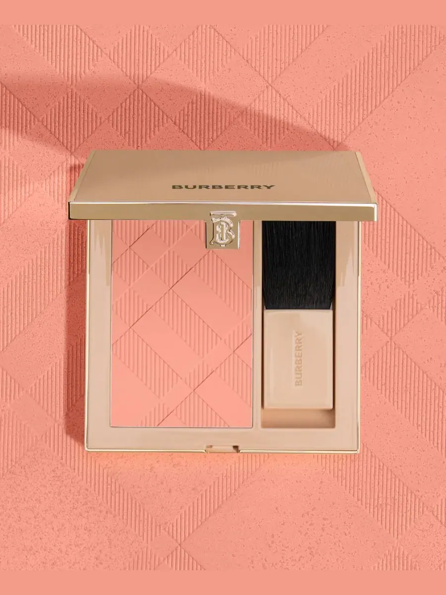 Румяна Outdoor Blush, 0,31 унции Burberry — изображение 7 из 10