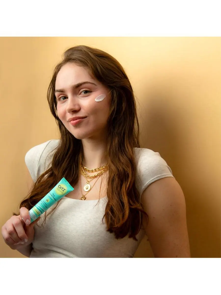 Праймер и защита для лица SPF 40, без тонирующего эффекта CoTZ Skincare — изображение 2 из 2