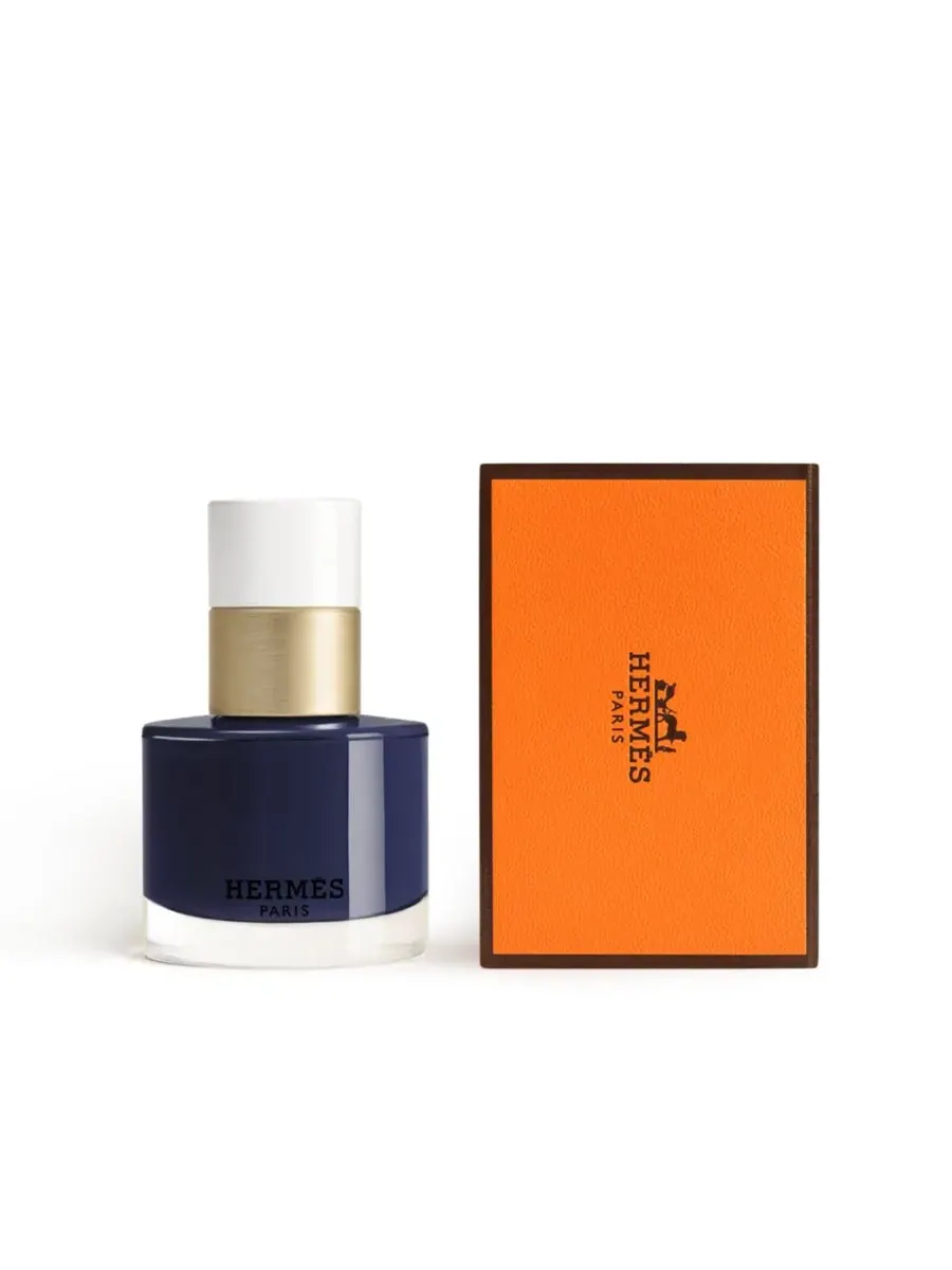 Эмаль для ногтей Les Mains Hermès, 0,5 унции, 96 Bleu Encre — изображение 2 из 10