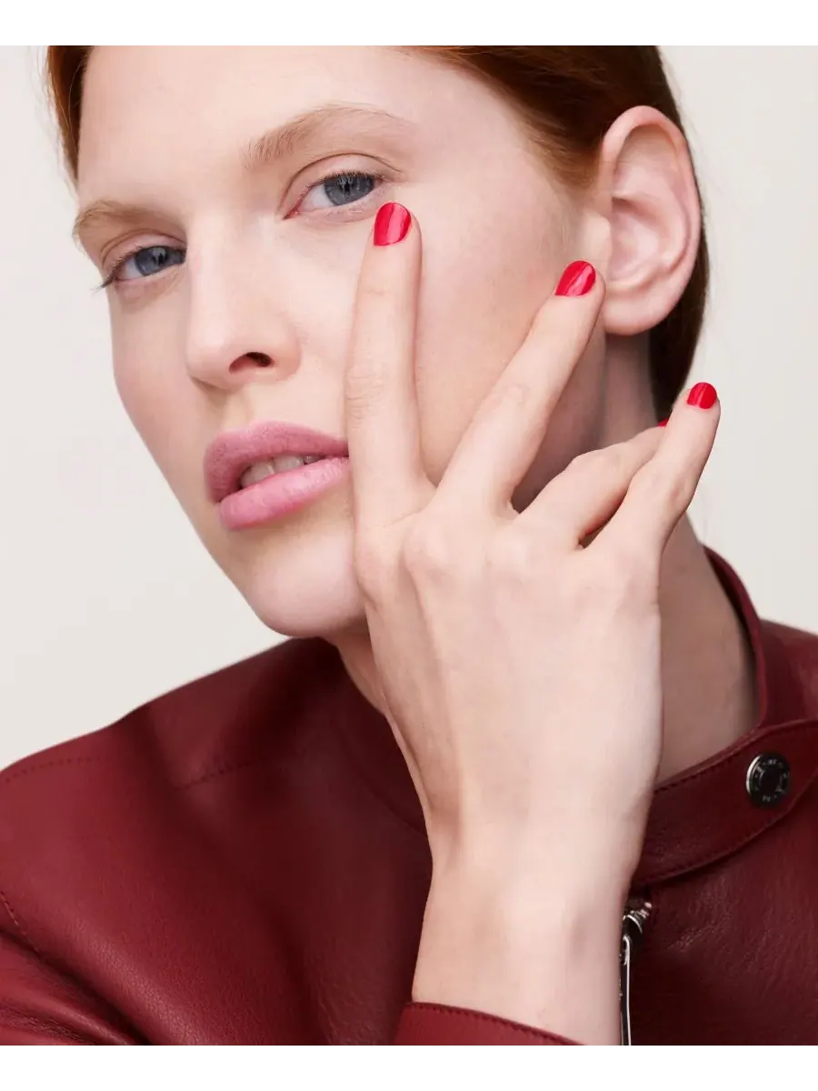 Эмаль для ногтей Les Mains Hermès, 0,5 унции, 46 Rouge Exotique — изображение 6 из 10