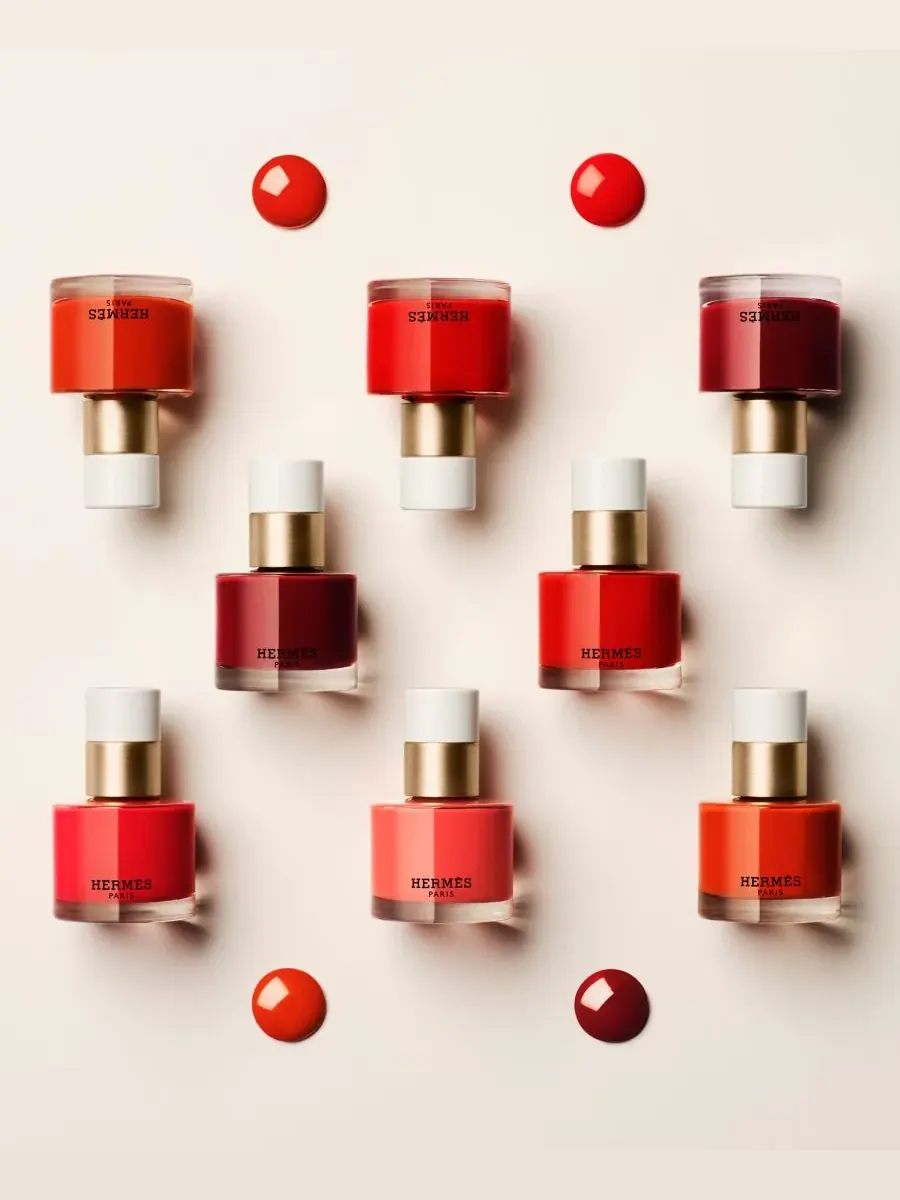 Эмаль для ногтей Les Mains Hermès, 0,5 унции, 66 Rouge Piment — изображение 10 из 10