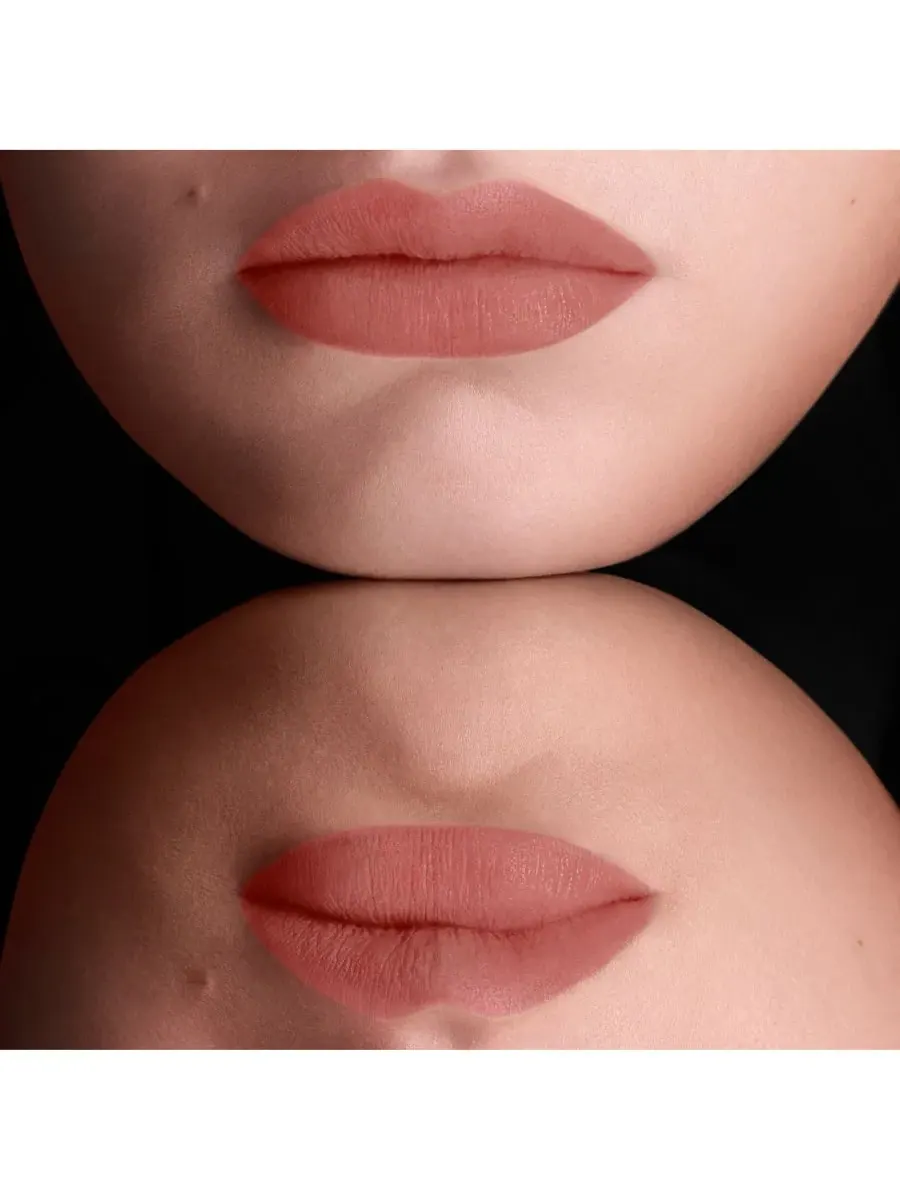 Матовая помада Kisses, 0,11 унции Burberry — изображение 4 из 5