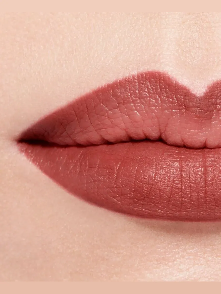 Стойкий карандаш для губ Le Crayon Lèvres, 0,04 унции CHANEL, 216 Brun Sienne — изображение 3 из 4
