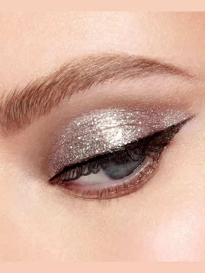 Жидкие тени для век с блестками и сиянием Stila, цвет Kitten Karma - champagne — изображение 2 из 6