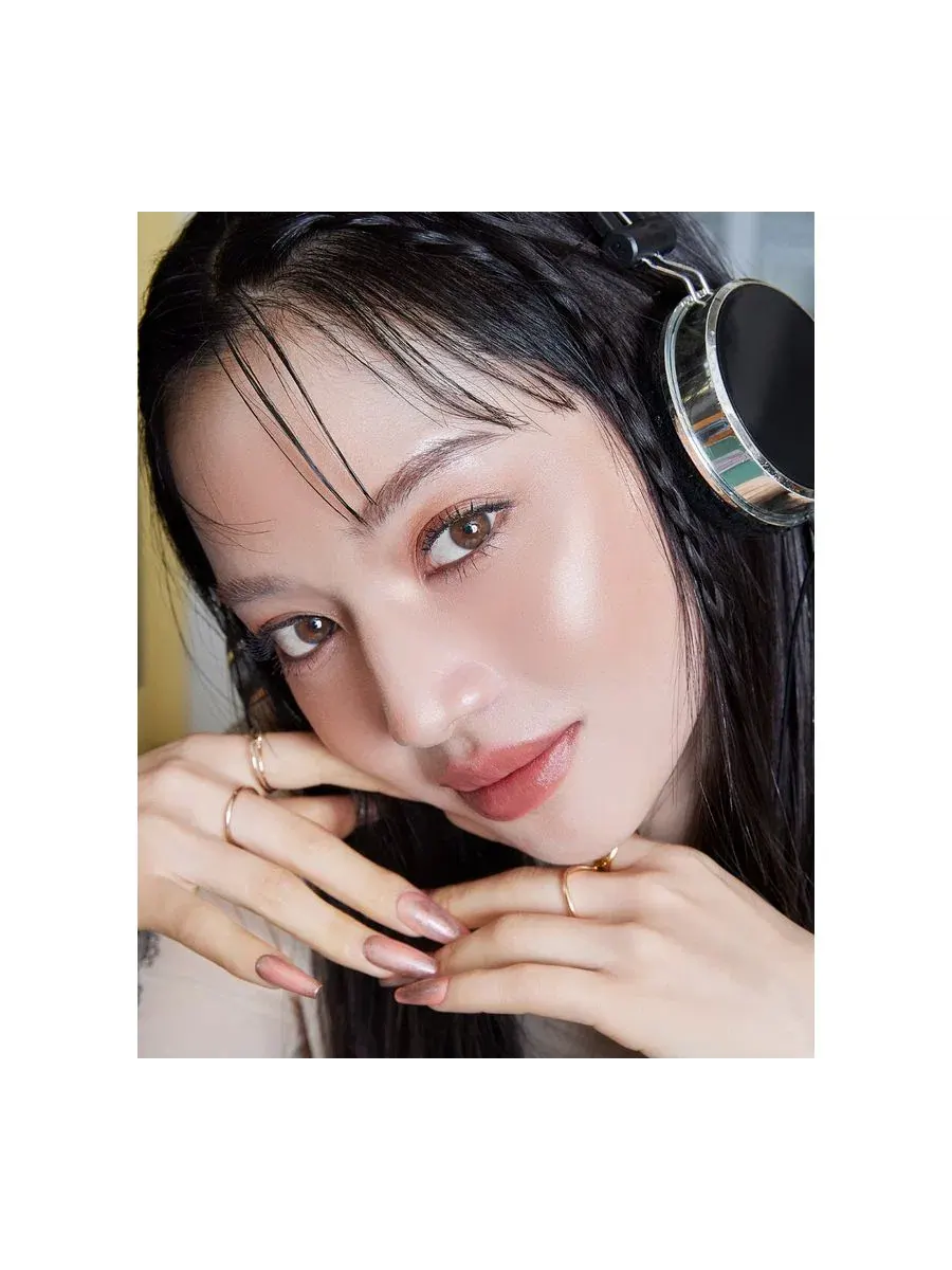 Палетка теней-хайлайтер Shimmering Powder NYC Collection Anna Sui, 03 Drowsy Copper — изображение 5 из 8