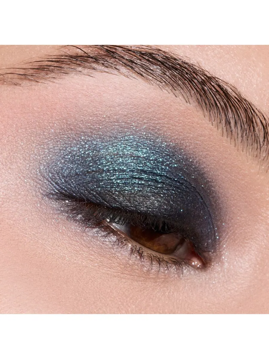 Стойкие металлические тени для век MACximal Long Wear Molten Metallic Eye Shadow, 0,03 унции MAC — изображение 5 из 6