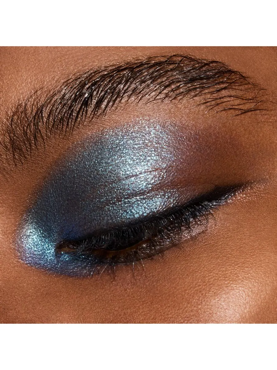 Стойкие металлические тени для век MACximal Long Wear Molten Metallic Eye Shadow, 0,03 унции MAC — изображение 6 из 6