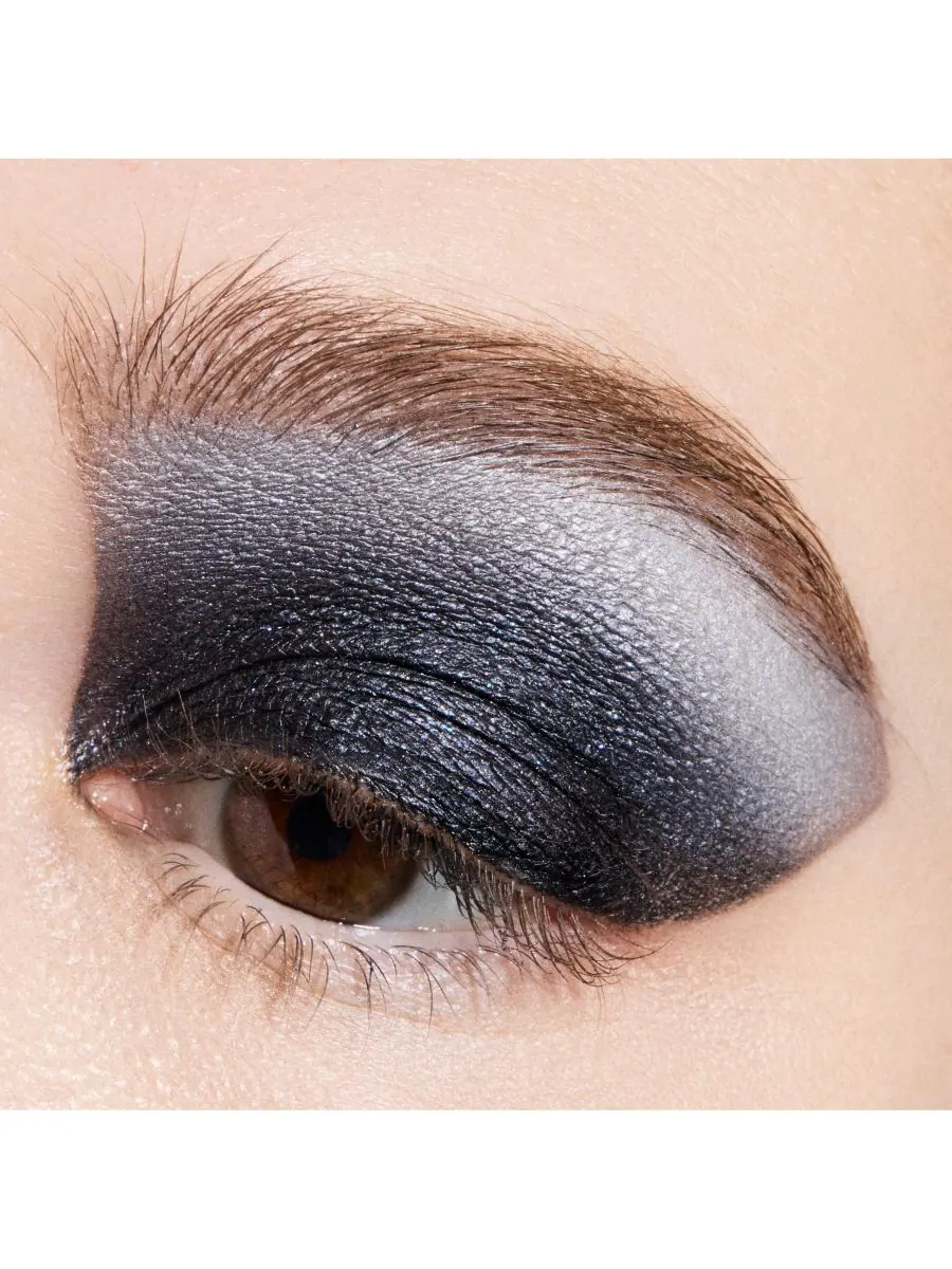 Стойкие металлические тени для век MACximal Long Wear Molten Metallic Eye Shadow, 0,03 унции MAC — изображение 4 из 6