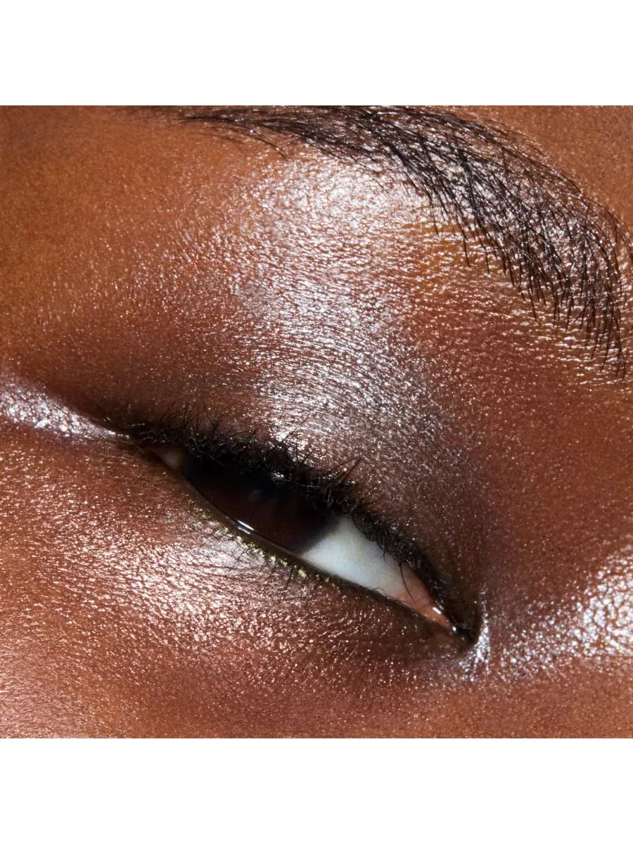 Стойкие металлические тени для век MACximal Long Wear Molten Metallic Eye Shadow, 0,03 унции MAC — изображение 6 из 6