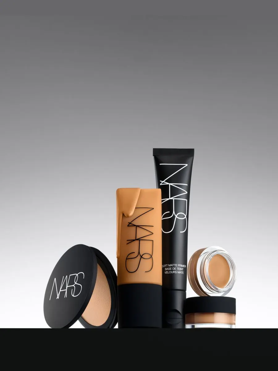 Мягкая матирующая пудра для совершенствования фигуры Soft Matte Advanced Perfecting Powder NARS — изображение 9 из 9