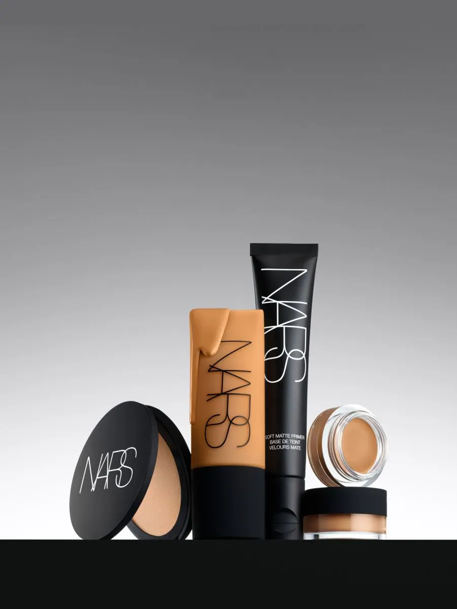 Мягкая матирующая пудра для совершенствования фигуры Soft Matte Advanced Perfecting Powder NARS — изображение 9 из 9