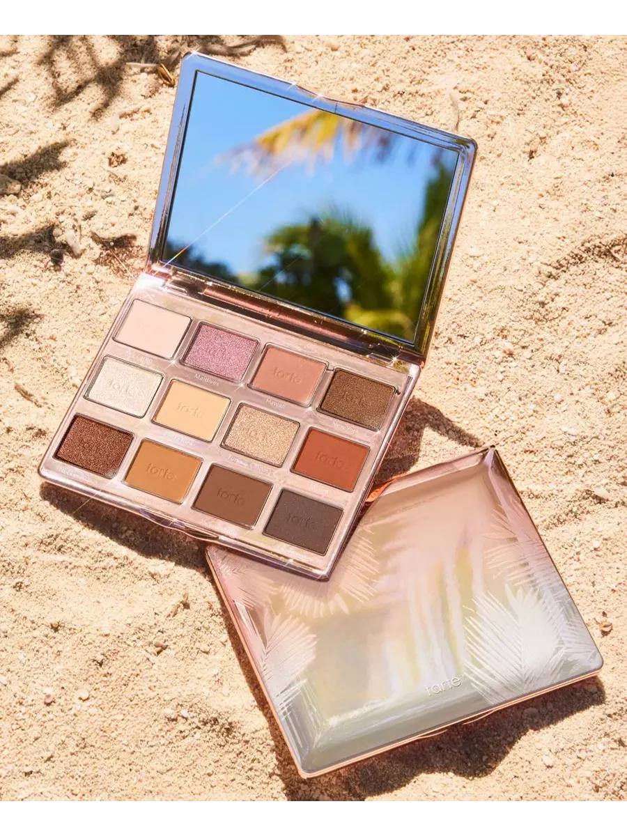 Палитра теней для век с оттенками и кистью, модель #trippinwithtarte Tarte — изображение 7 из 15