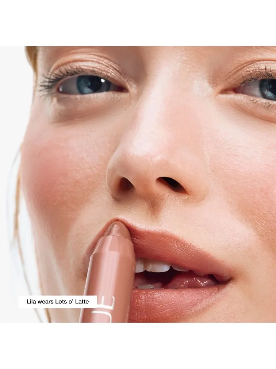 Увлажняющий бальзам для губ Chubby Stick с оттенком Clinique, Lots O Latte — изображение 3 из 8