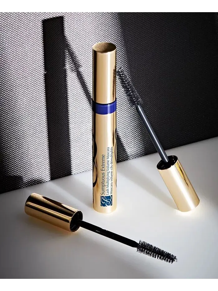 Тушь для ресниц Estée Lauder Sumptuation Extreme Lash, увеличивающая объем — изображение 3 из 4