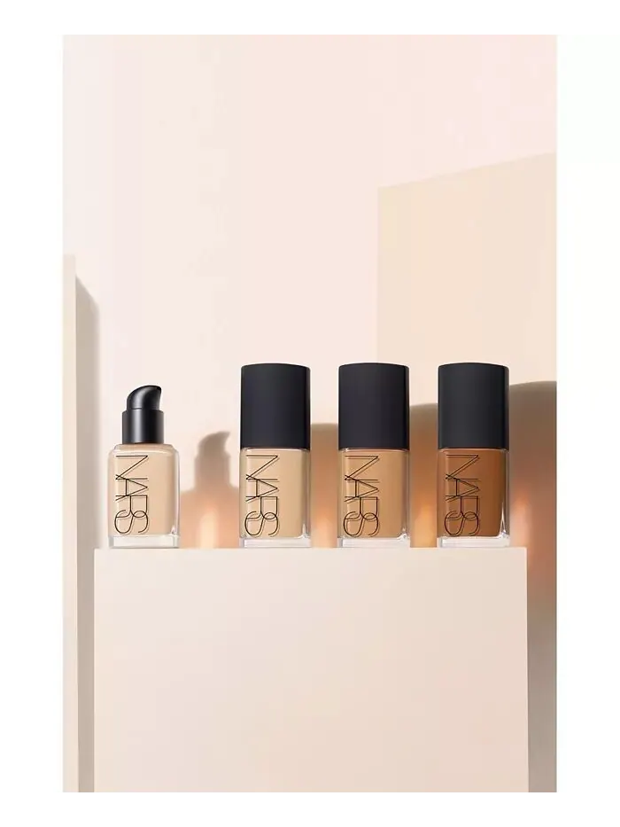 Фонд Sheer Glow, 1 унция Nars, цвет Deauville (L4 - Light with neutral undertones) — изображение 6 из 7