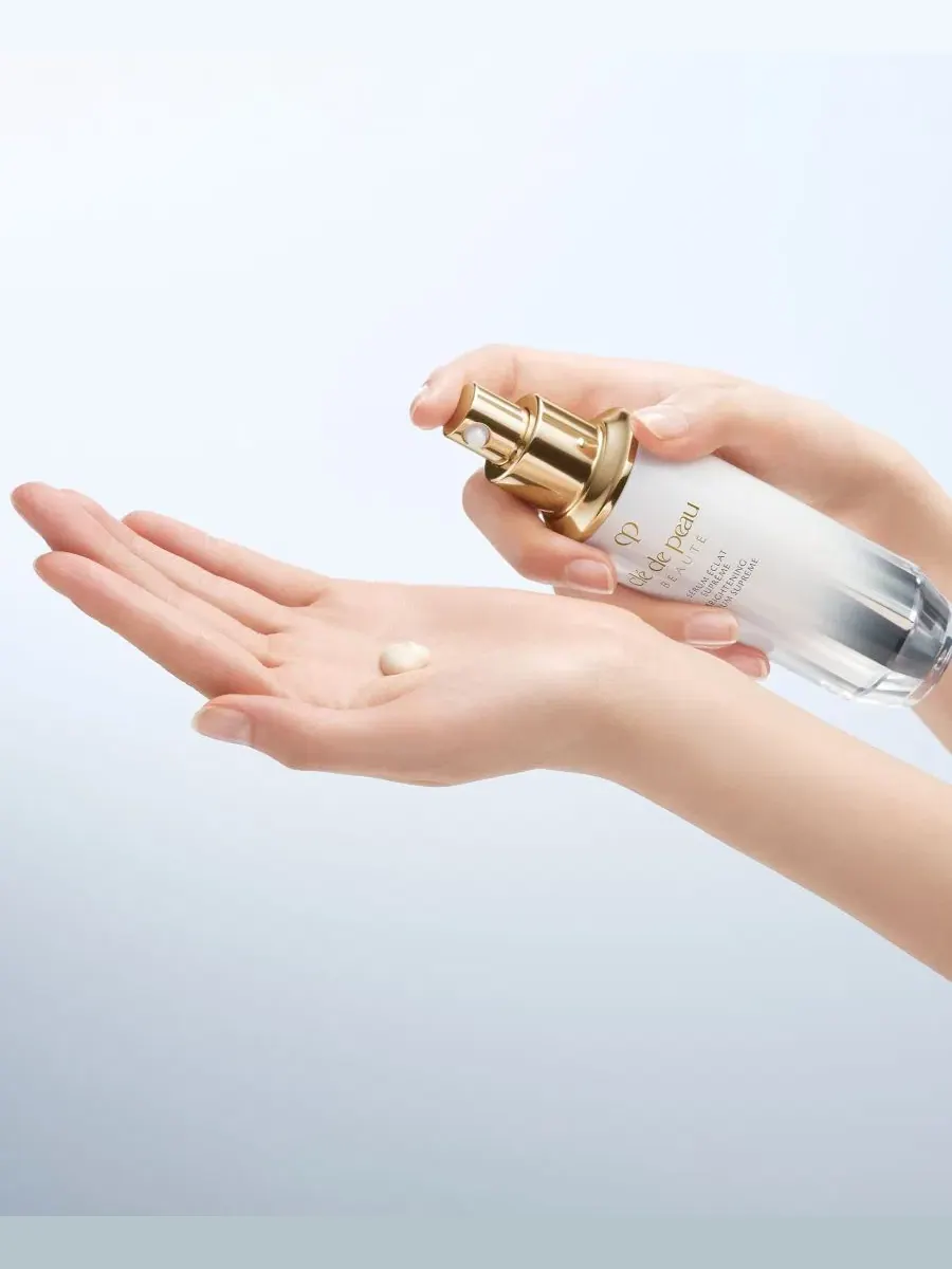 Сыворотка Cle De Peau Beaute — Сменный блок осветляющей сыворотки Supreme, 37 г — изображение 4 из 6