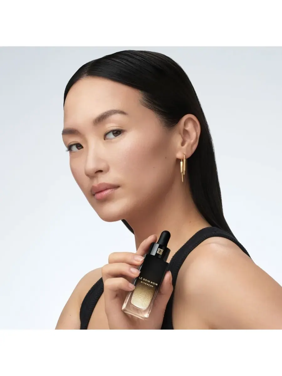 Сыворотка Givenchy — Микроконцентрат Le Soin Noir — изображение 4 из 5