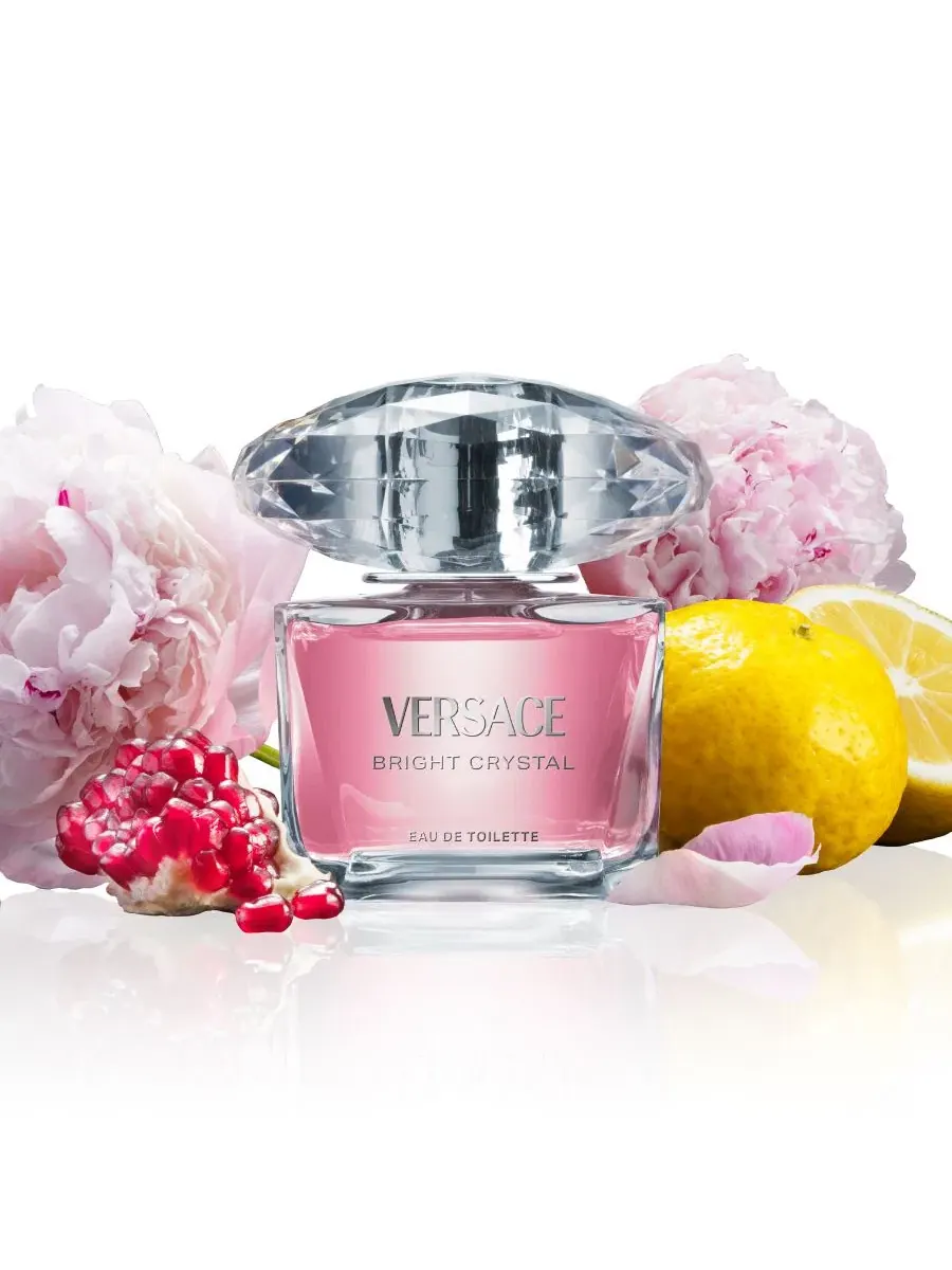 Парфюмерный набор Versace Bright Crystal, 3.0 oz EDT, 3.4 oz гель для душа, 3.4 oz лосьон, 0.33 oz — изображение 3 из 4