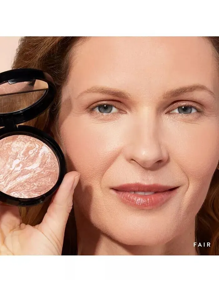 Универсальный бронзатор Baked Bronze-N-Brighten Laura Geller Beauty — изображение 1 из 14
