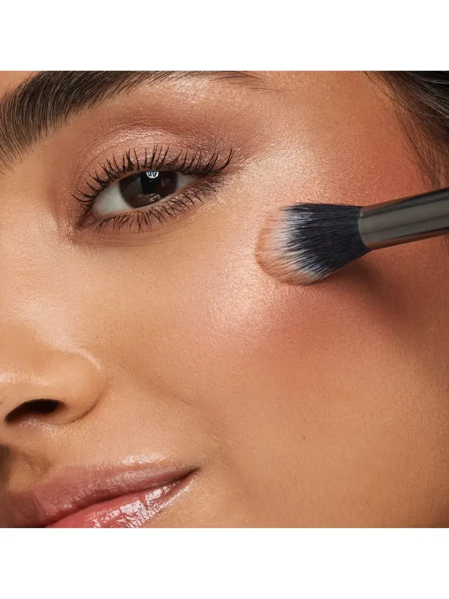 Кисть для хайлайтера KIKO Milano Face 17, с флейм-наконечником — изображение 3 из 3